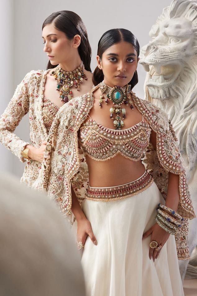 Traditional indian clothing